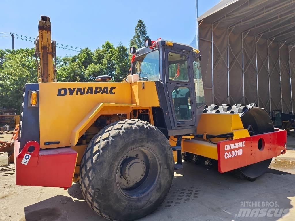 Dynapac CA 301 D 振動ローラ