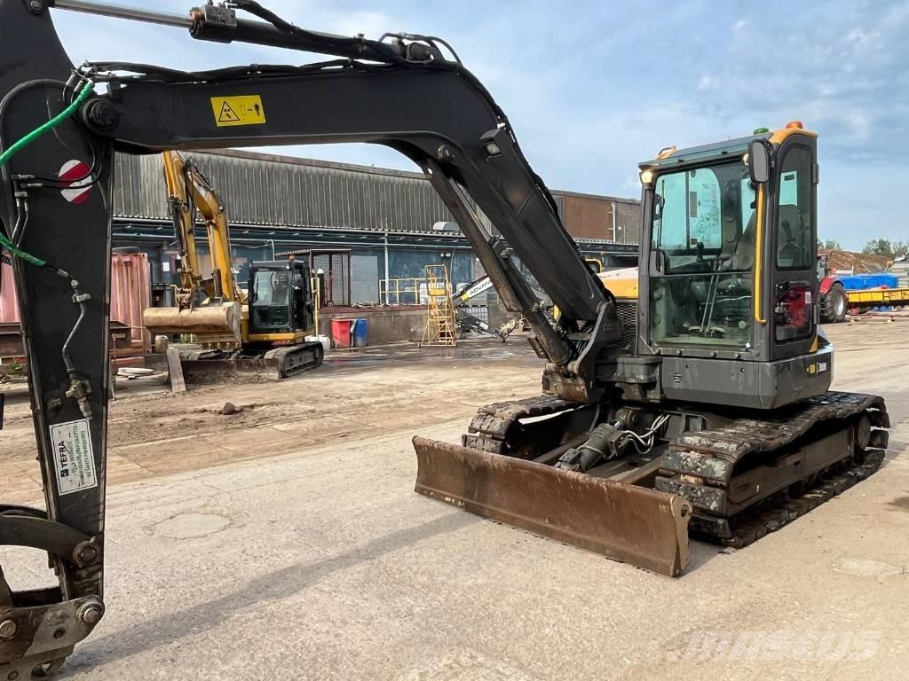 Volvo ECR 88 D 中型油圧ショベル 7ｔ-12ｔ（ユンボ・パワーショベル・バックホー）