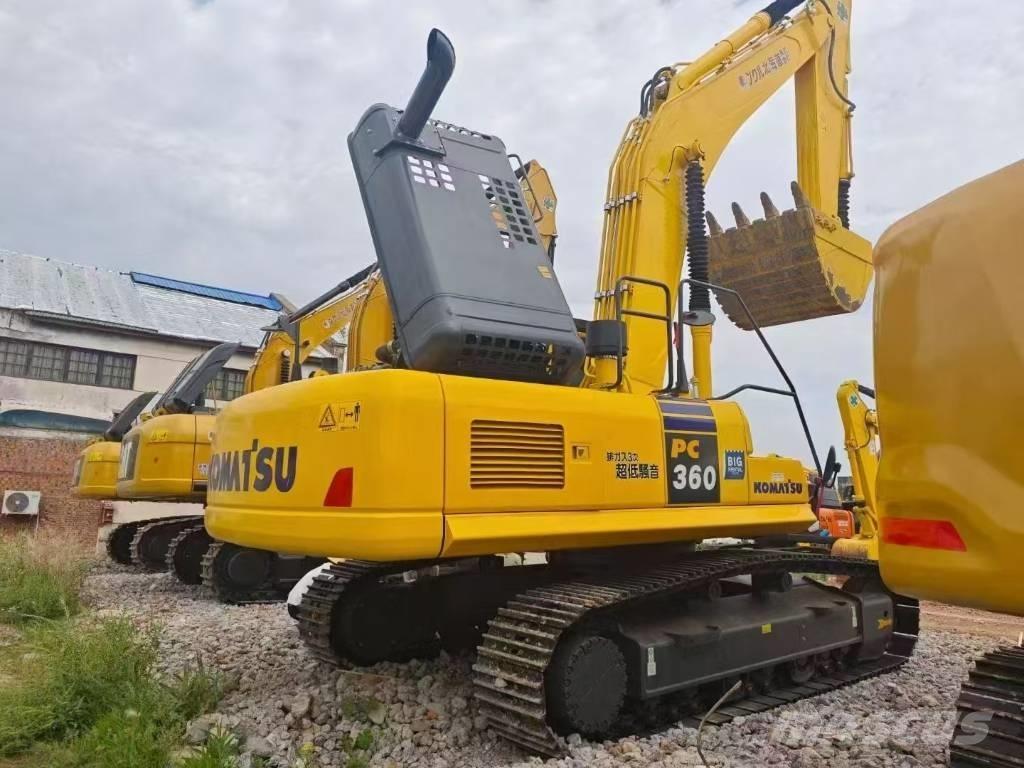 Komatsu 360-8 大型油圧ショベル12t以上（パワーショベル・ユンボ）