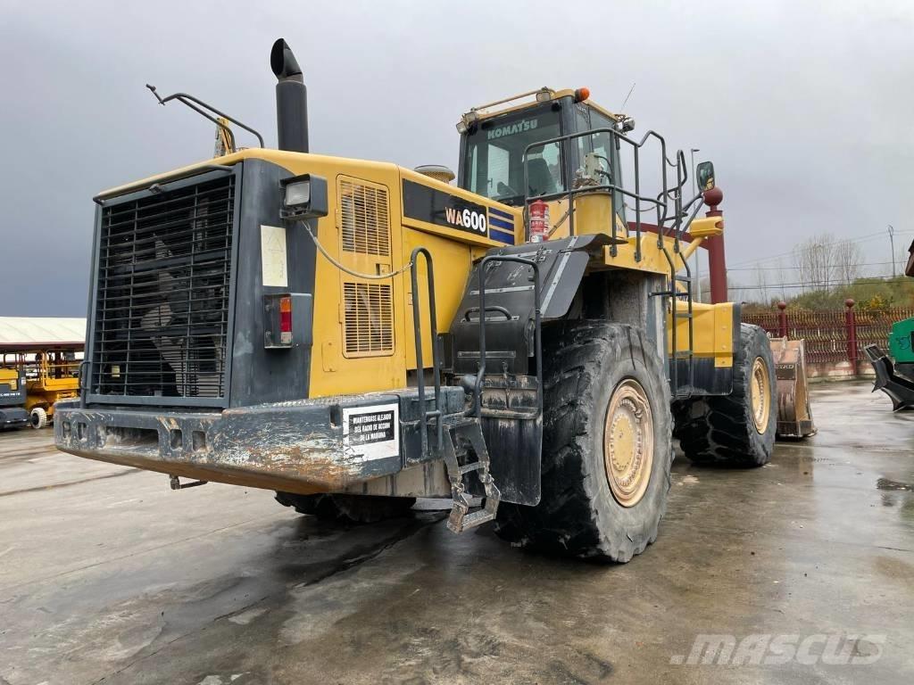 Komatsu WA 600-6 ホイールローダー・タイヤショベル