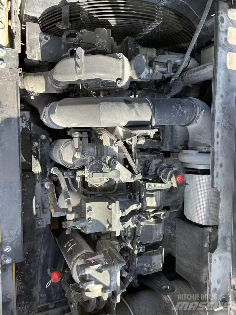 Komatsu 450LC-8 大型油圧ショベル12t以上（パワーショベル・ユンボ）