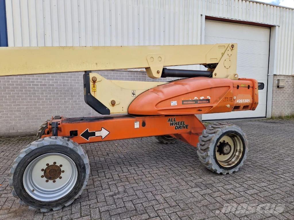JLG E600 ブームリフト　屈伸型