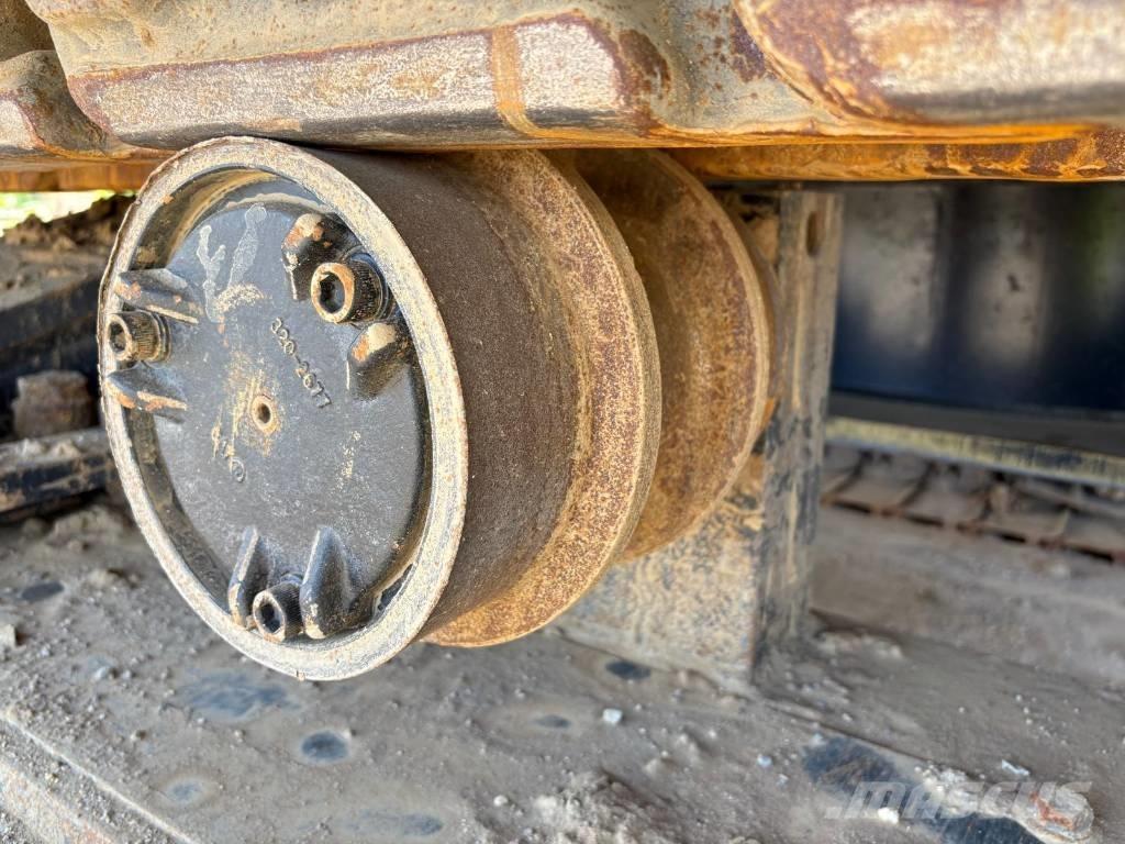 CAT 374 (On Transport) 大型油圧ショベル12t以上（パワーショベル・ユンボ）