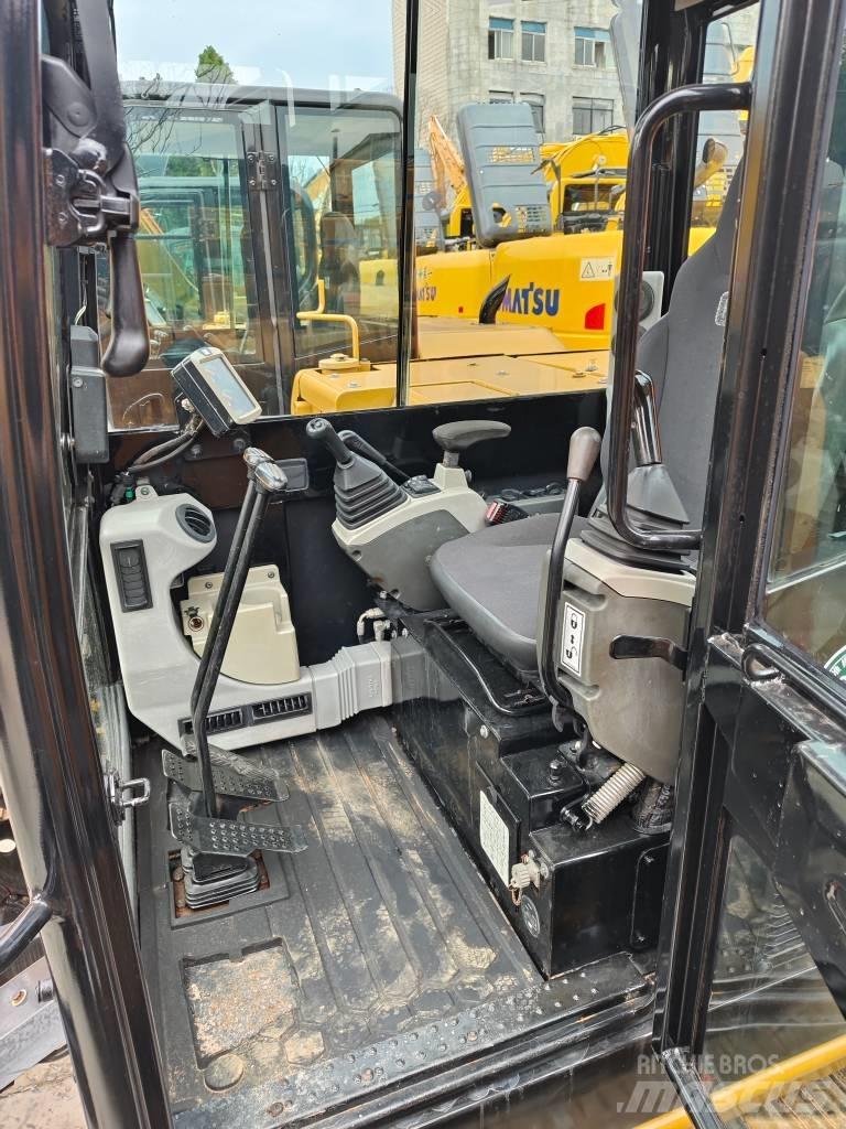 CAT 305.5 E 2 ミニ油圧ショベル 7t以下（ミニユンボ・ミニディガー）