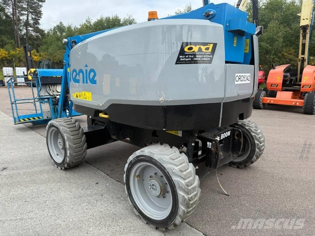 Genie Z 45 FE ブームリフト　屈伸型