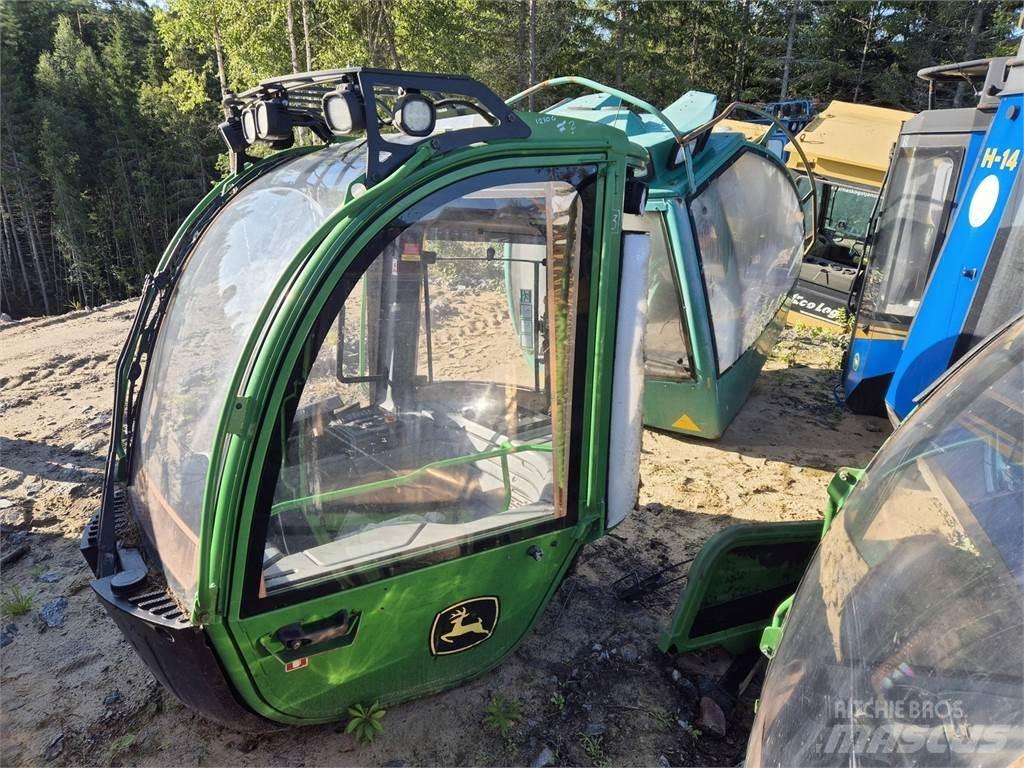 John Deere 1270G キャビン及び内装