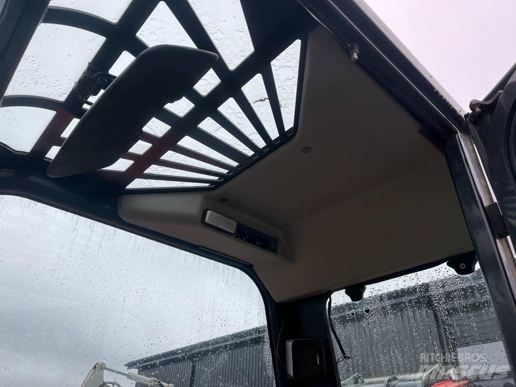 Massey Ferguson 8937 テレスコーピックハンドラー
