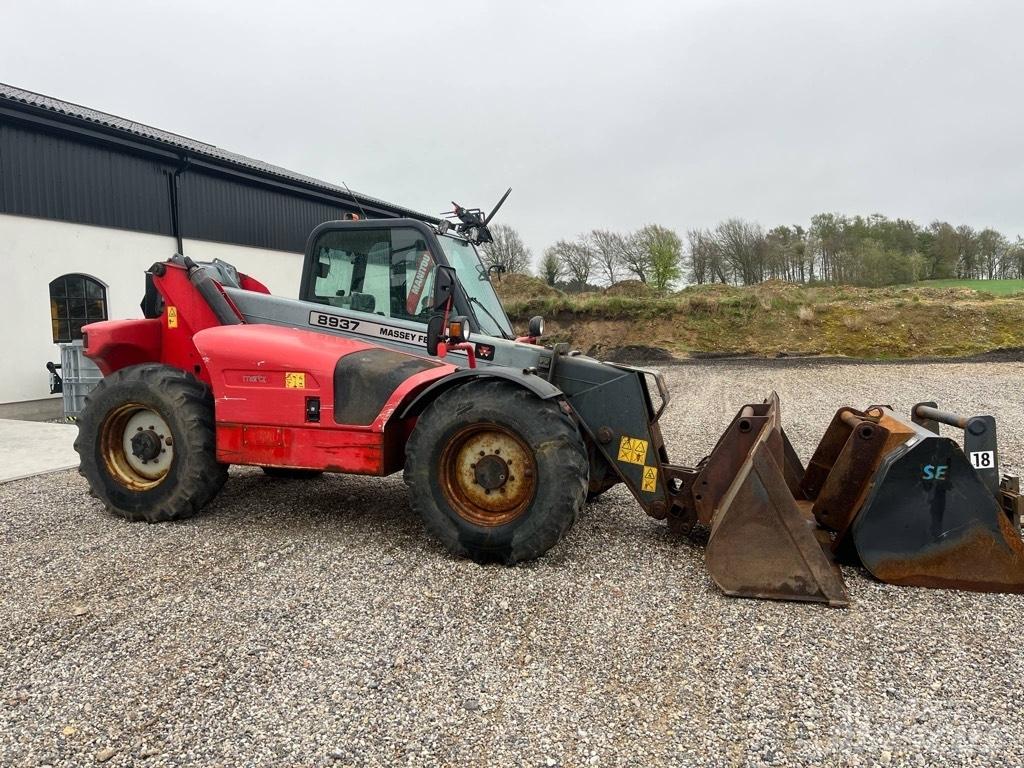 Massey Ferguson 8937 テレスコーピックハンドラー