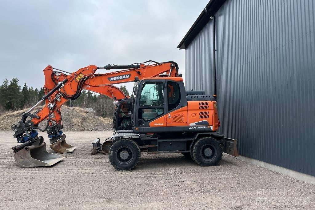 Doosan DX 165 W-5 ホイール式油圧ショベル（パワーショベル・ユンボ・バックホー）