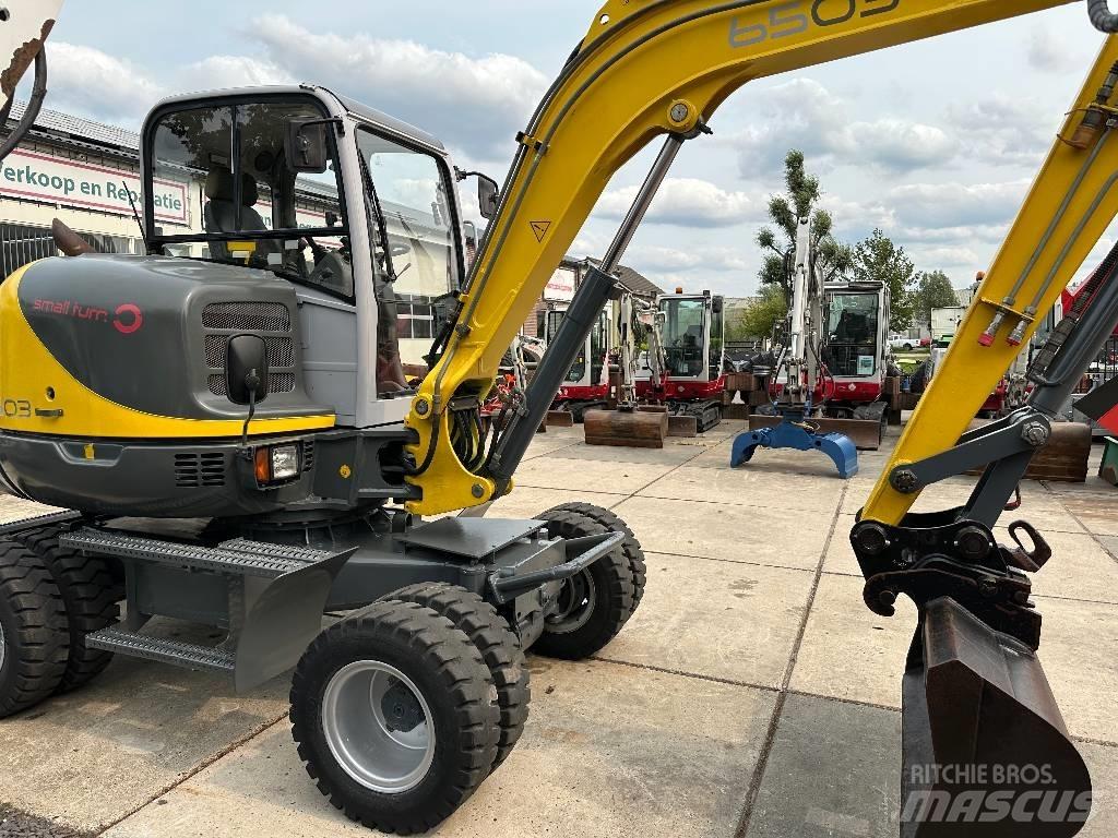Neuson 6503 WD ホイール式油圧ショベル（パワーショベル・ユンボ・バックホー）