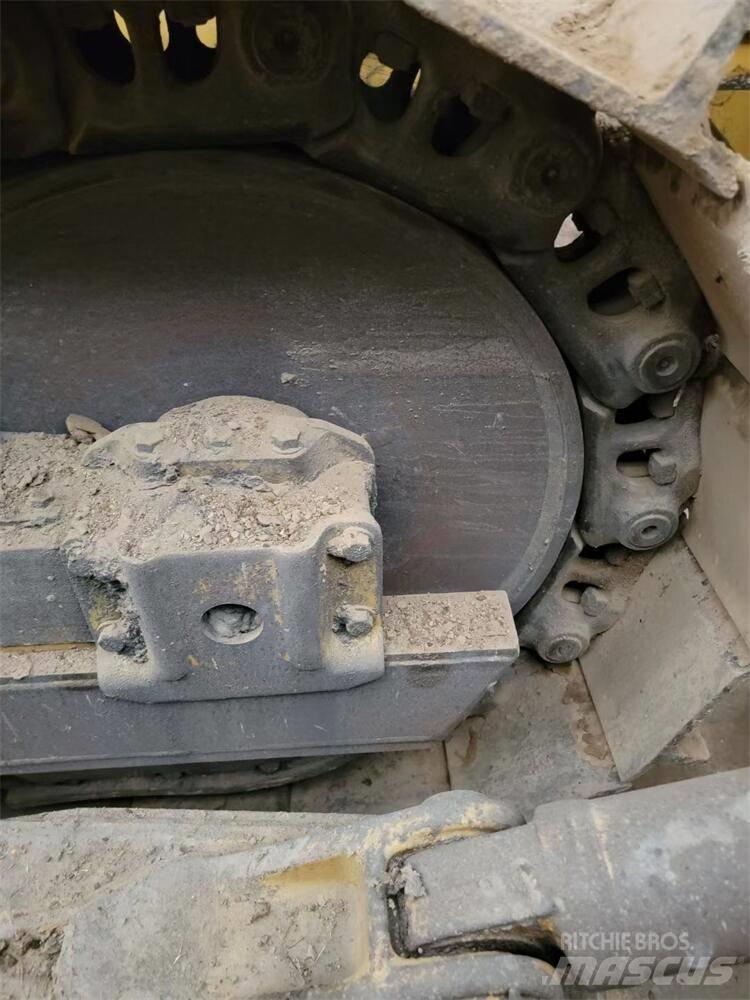 CAT D7G2 ブルドーザー