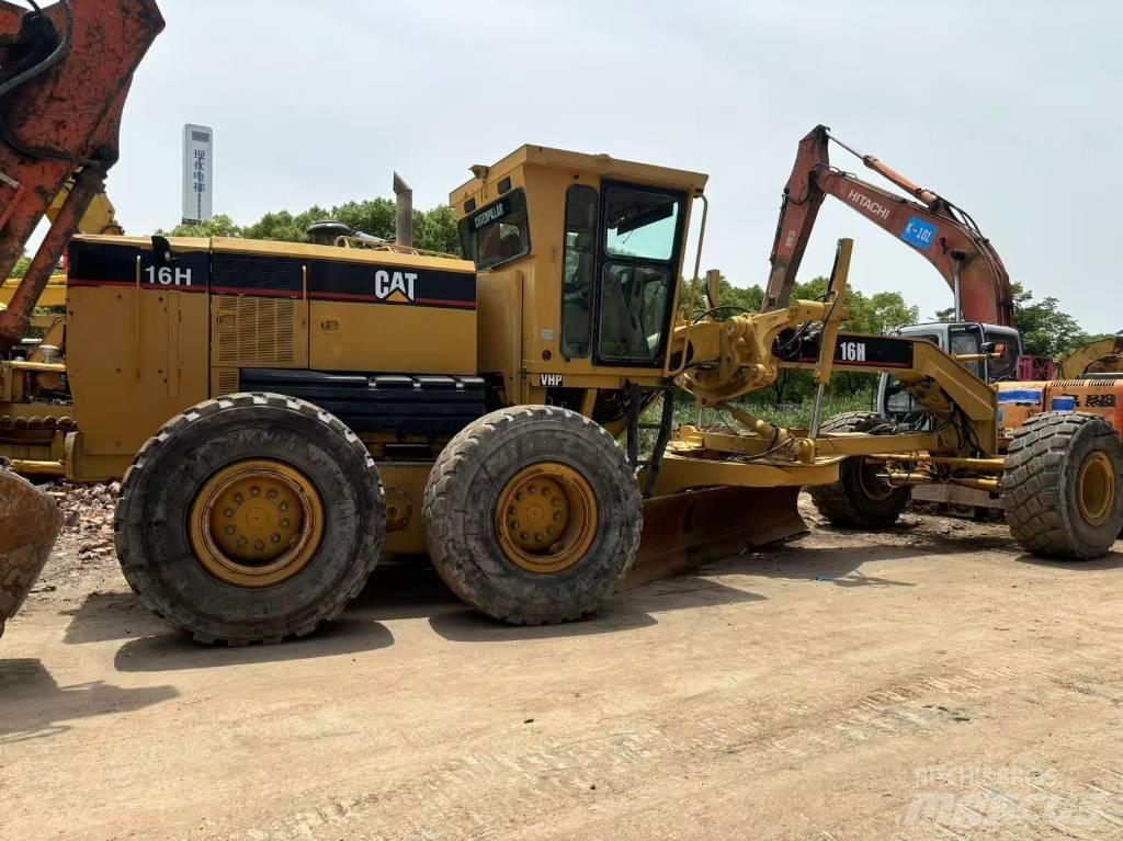 CAT 16 H モーターグレーダー