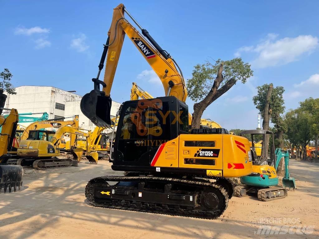 Sany SY 135 C 大型油圧ショベル12t以上（パワーショベル・ユンボ）