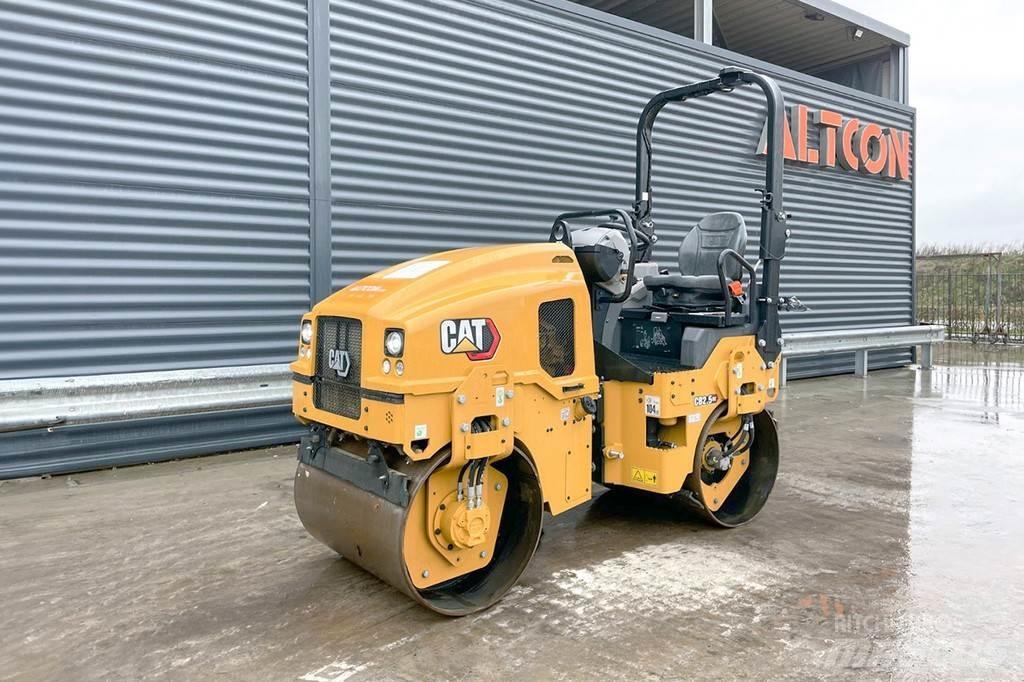 CAT CB2.5 GC タンデムローラ
