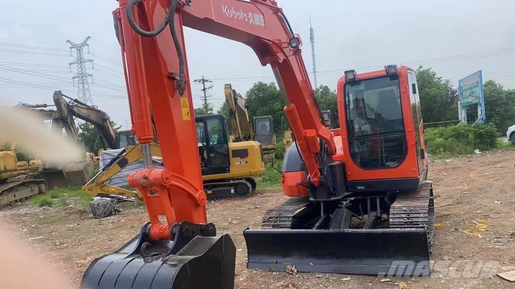 Kubota KX 185-3 中型油圧ショベル 7ｔ-12ｔ（ユンボ・パワーショベル・バックホー）