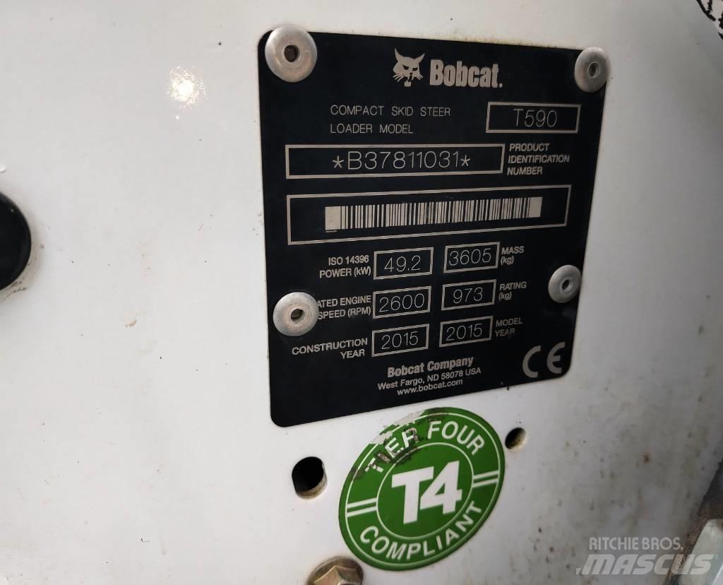 Bobcat T 590 スキッドステアローダー