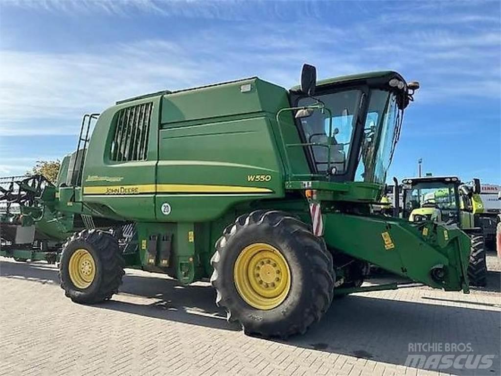 John Deere W550 コンバイン
