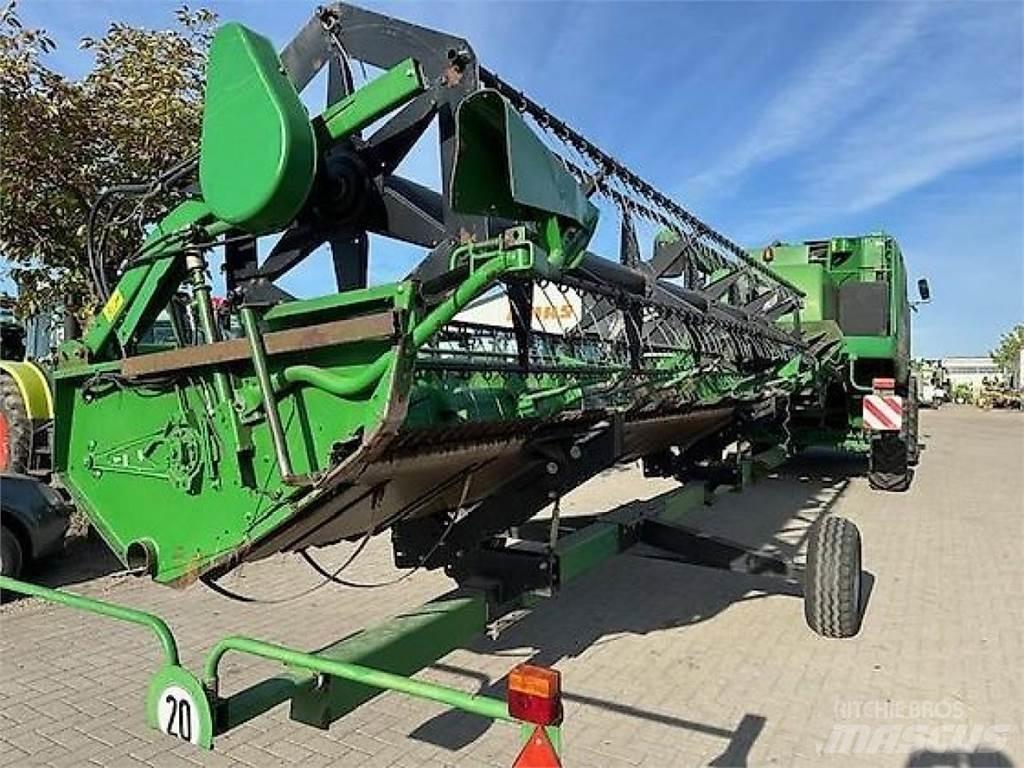 John Deere W550 コンバイン