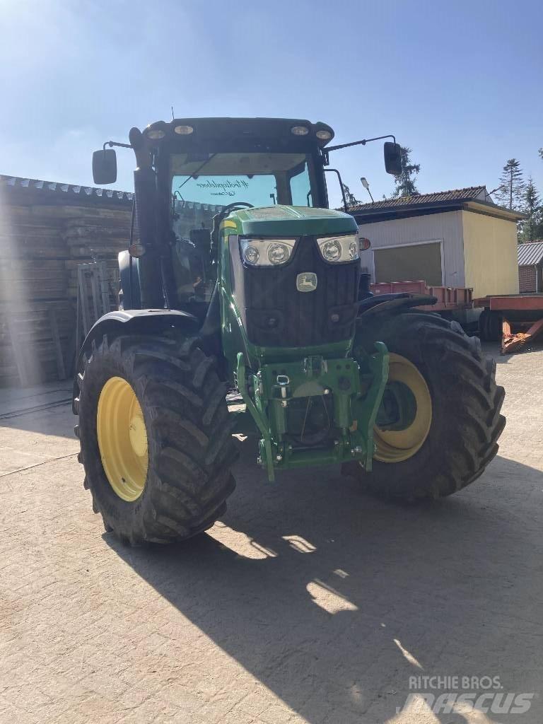 John Deere 6170 R トラクター