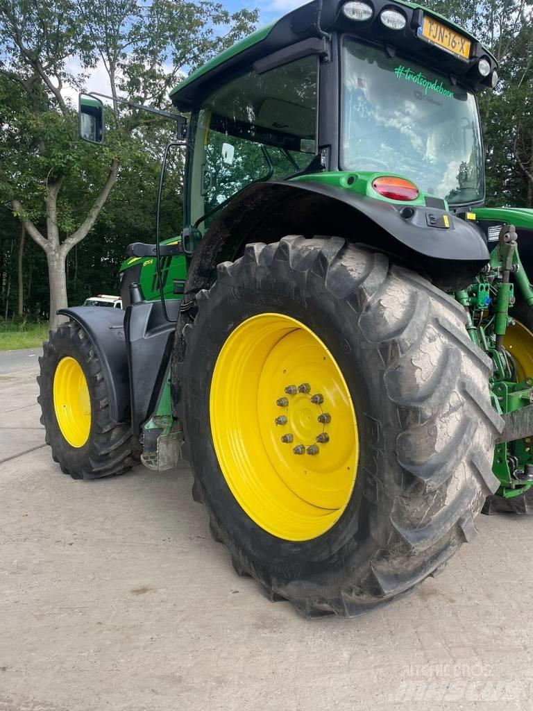 John Deere 6170 R トラクター