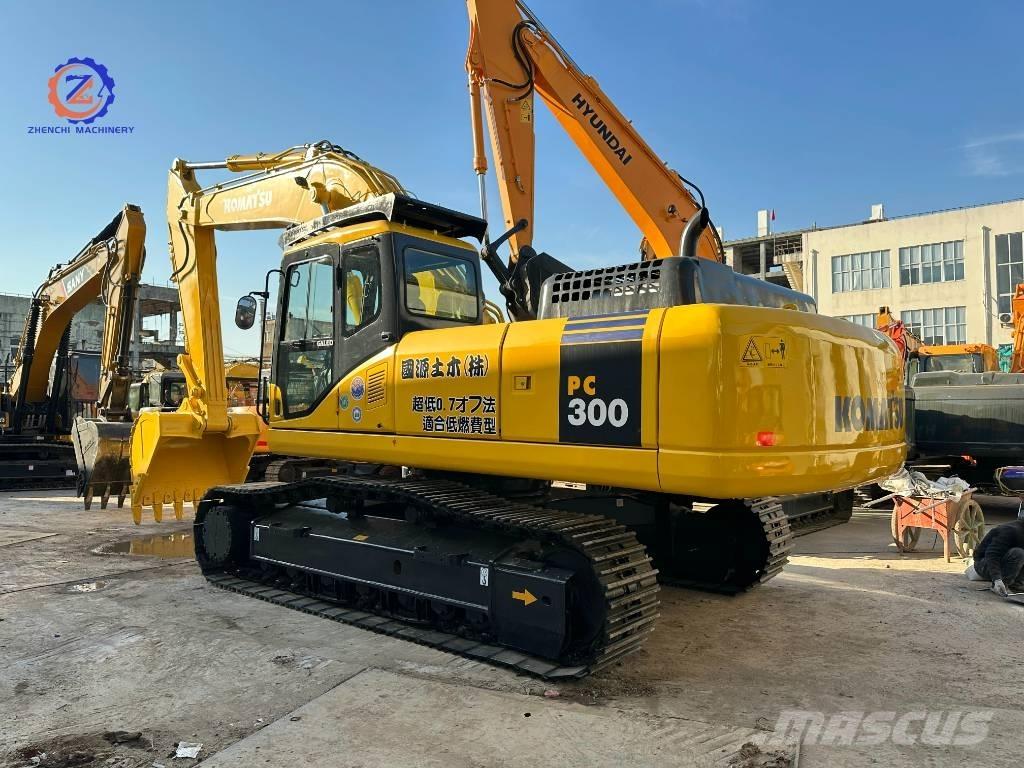 Komatsu PC 300 大型油圧ショベル12t以上（パワーショベル・ユンボ）