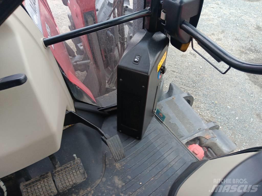 Massey Ferguson 7726 トラクター