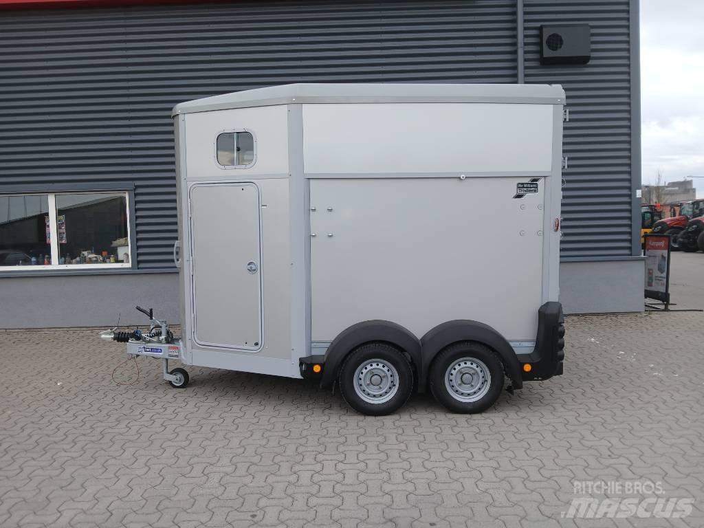 Ifor-Williams HB506 家畜輸送用トレーラー