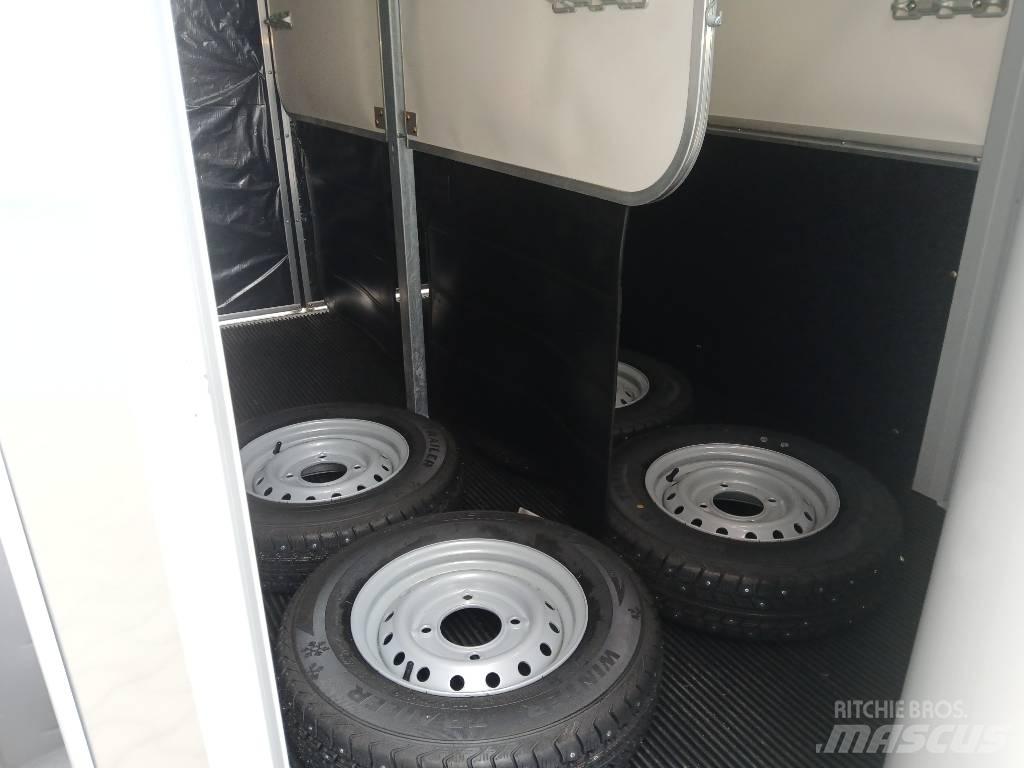 Ifor-Williams HB506 家畜輸送用トレーラー