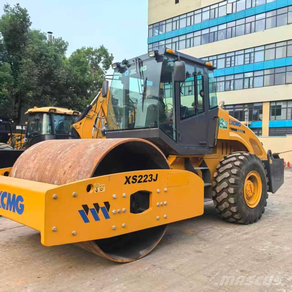 XCMG XS 223 J 振動ローラ