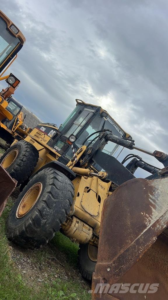 CAT IT 28 G 無限軌道、クローラ、履帯