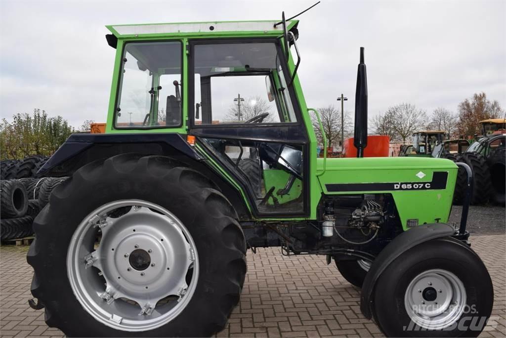 Deutz-Fahr D6507C トラクター