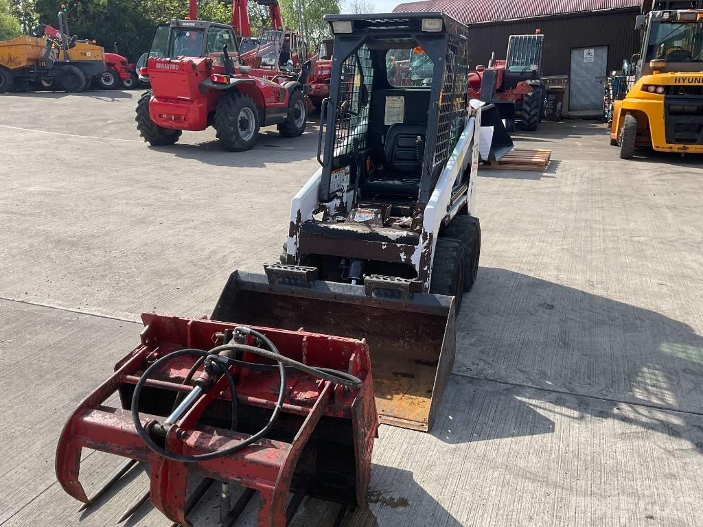 Bobcat S 70 スキッドステアローダー