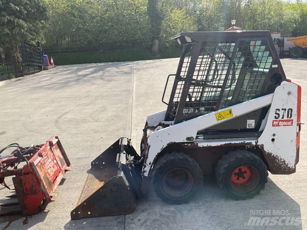 Bobcat S 70 スキッドステアローダー