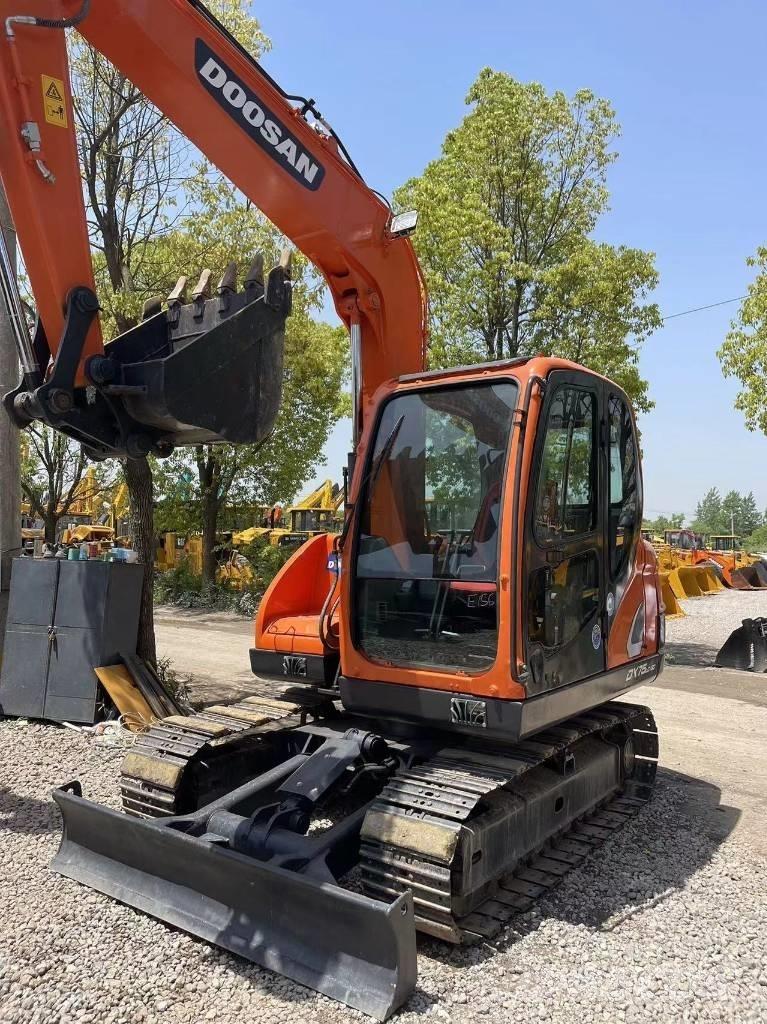 Doosan DX 75-9 C 中型油圧ショベル 7ｔ-12ｔ（ユンボ・パワーショベル・バックホー）