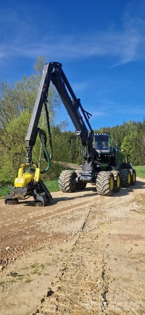 John Deere 1270 G ハーベスター