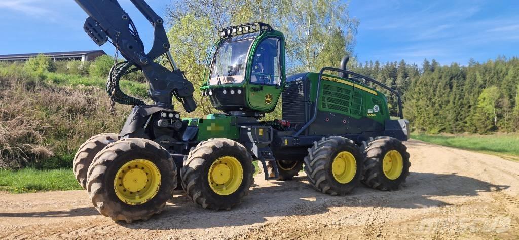 John Deere 1270 G ハーベスター