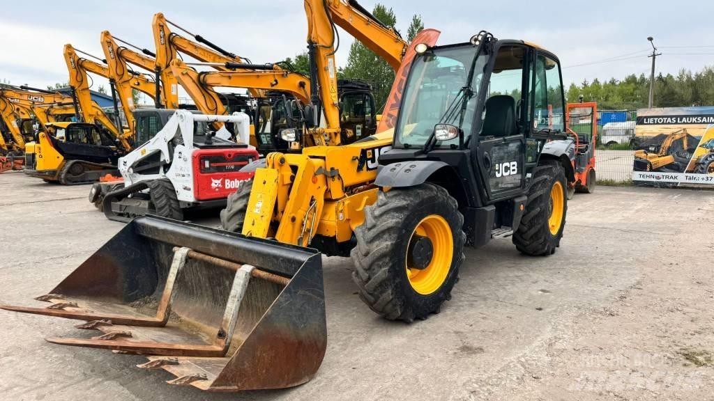 JCB 531-70 テレスコピックホイールローダー