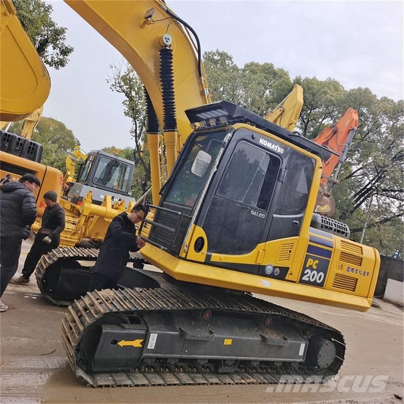Komatsu PC 200-8 大型油圧ショベル12t以上（パワーショベル・ユンボ）