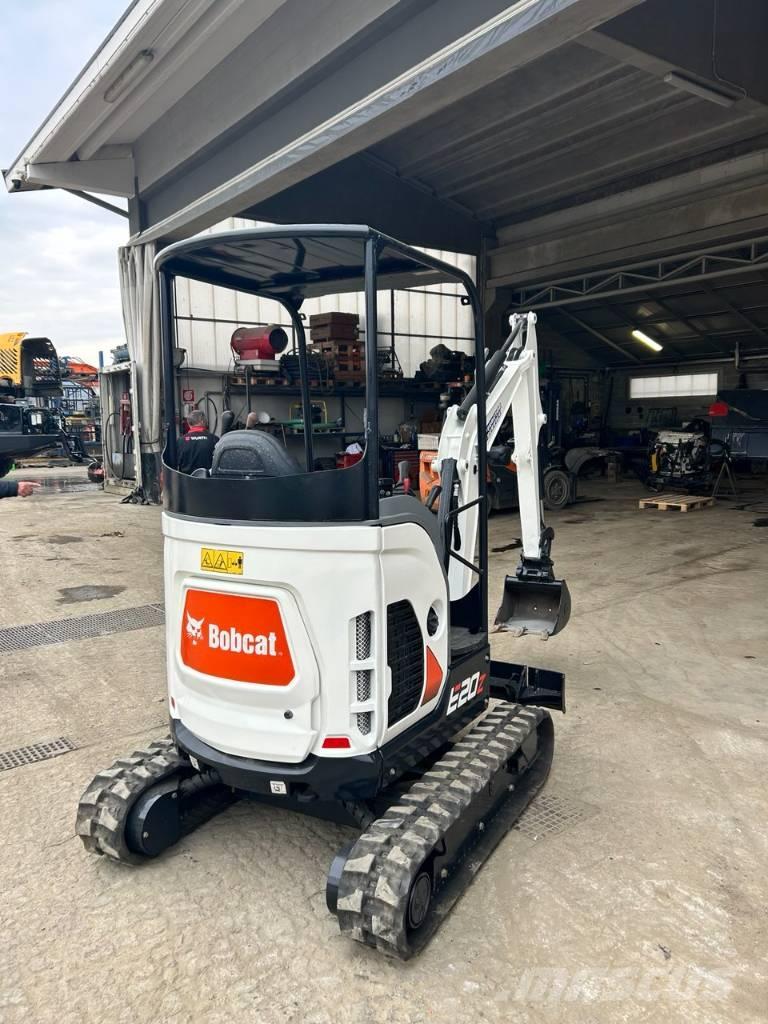 Bobcat E 20z ミニ油圧ショベル 7t以下（ミニユンボ・ミニディガー）