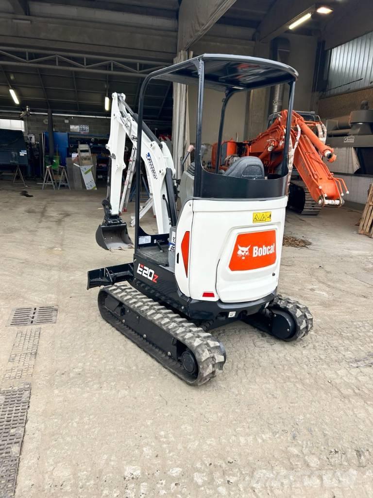 Bobcat E 20z ミニ油圧ショベル 7t以下（ミニユンボ・ミニディガー）