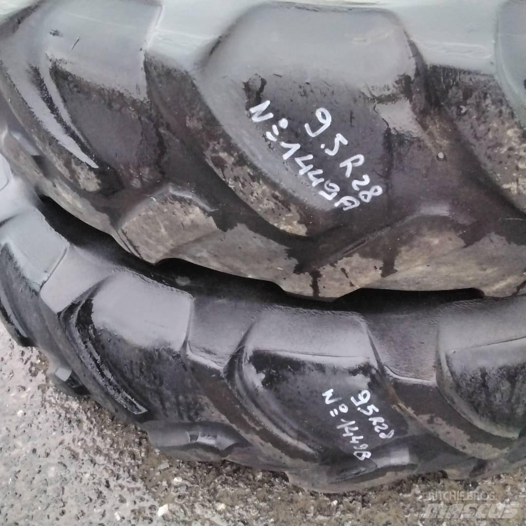 Michelin 9.5R28 タイヤ、ホイル、リム