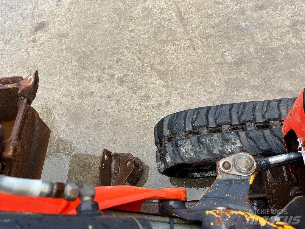 Kubota K 008-3 ミニ油圧ショベル 7t以下（ミニユンボ・ミニディガー）