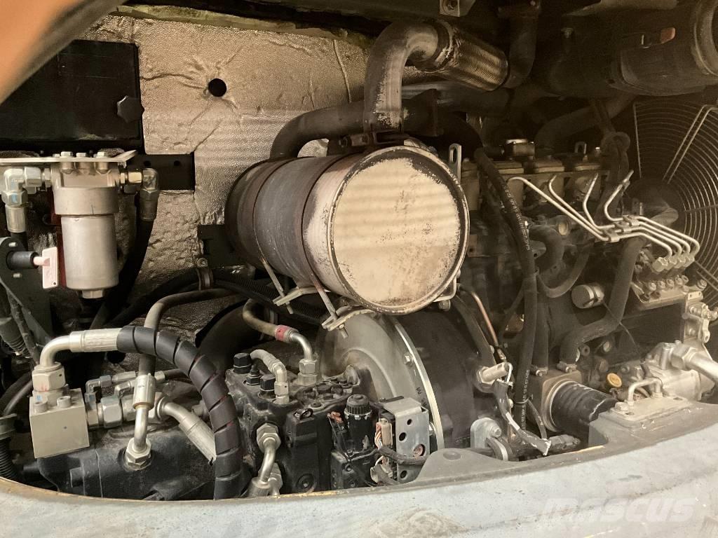 Neuson EW 65 ホイール式油圧ショベル（パワーショベル・ユンボ・バックホー）