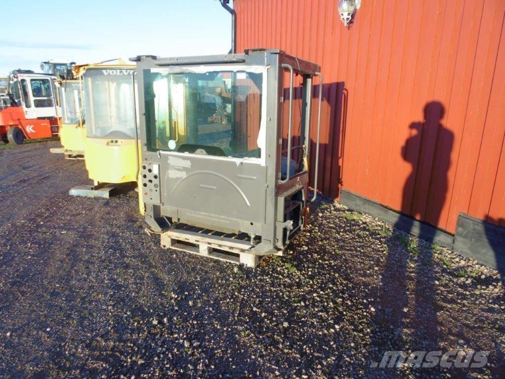  Hytt Volvo L60F キャビン及び内装