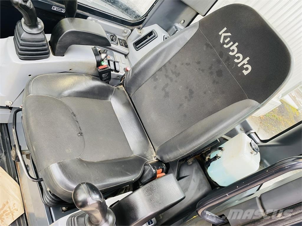 Kubota U48-4 中型油圧ショベル 7ｔ-12ｔ（ユンボ・パワーショベル・バックホー）