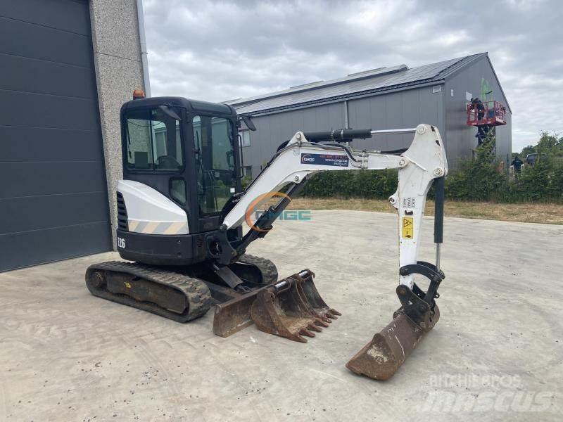 Bobcat E 26 ホイール式油圧ショベル（パワーショベル・ユンボ・バックホー）