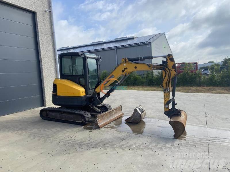 Bobcat E 35 ホイール式油圧ショベル（パワーショベル・ユンボ・バックホー）