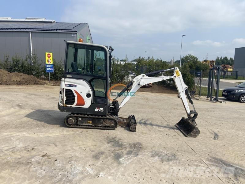 Bobcat E19 ホイール式油圧ショベル（パワーショベル・ユンボ・バックホー）