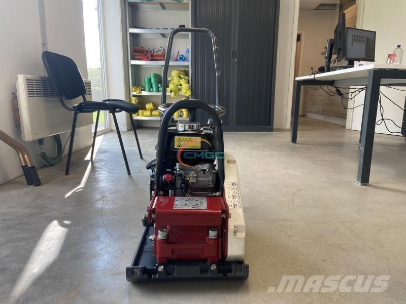 Dynapac DFP8 プレートコンパクター