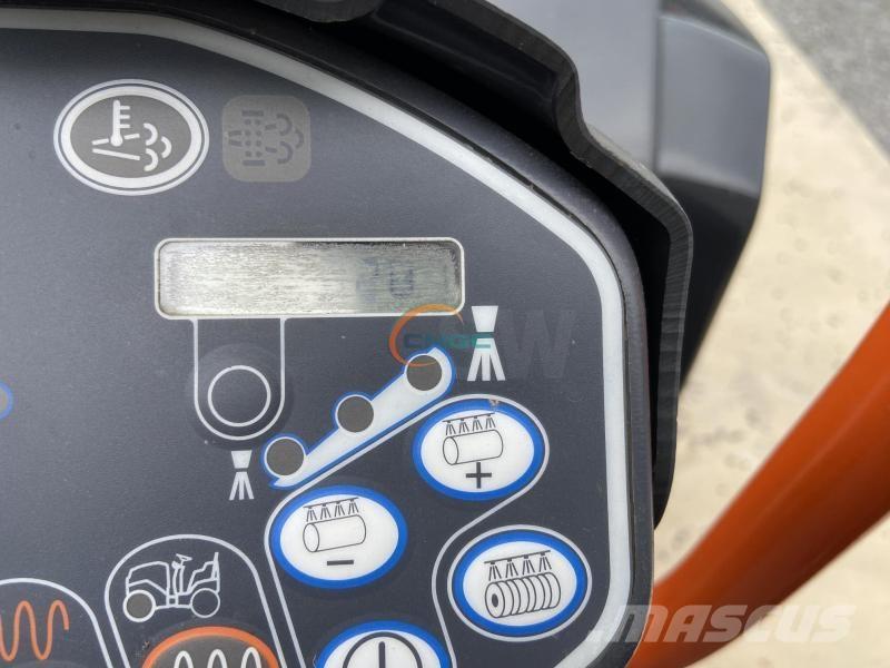 Hamm HD 12 VV ソイルコンパクター